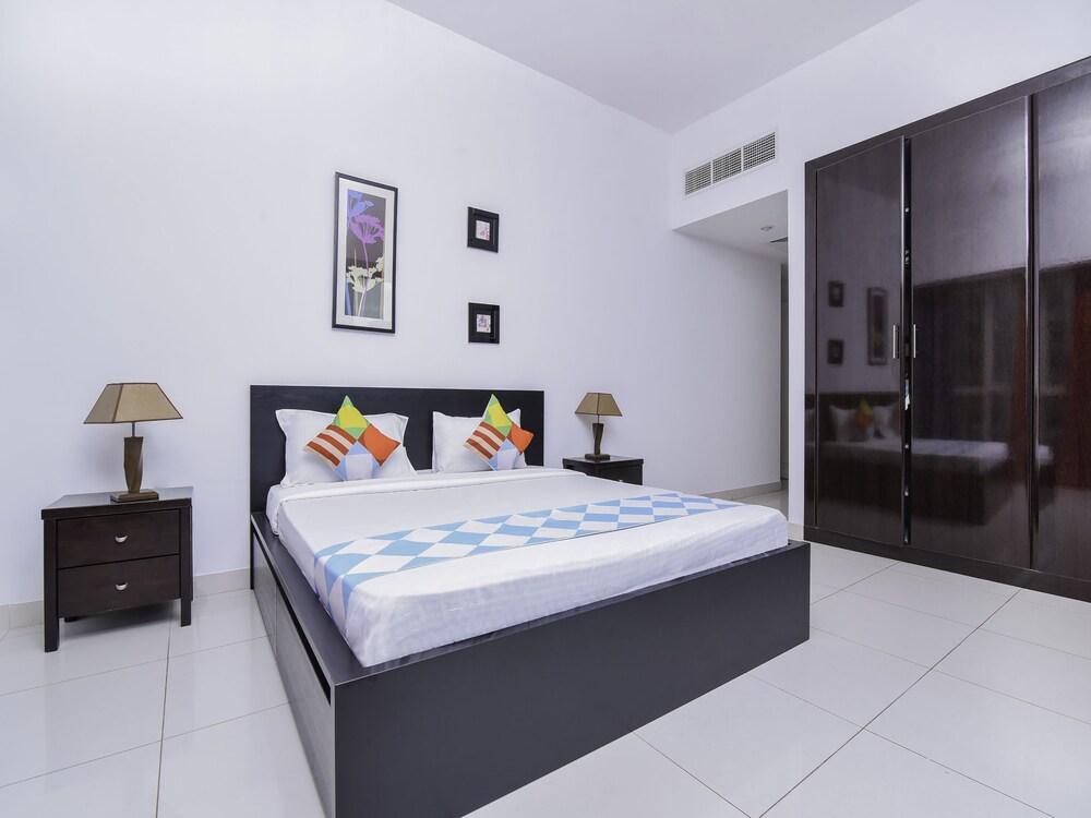 OYO Home 164 2BHK Lake View