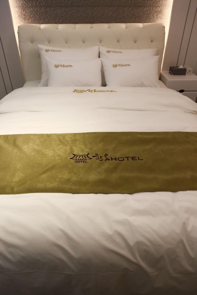 Hanok Hotel