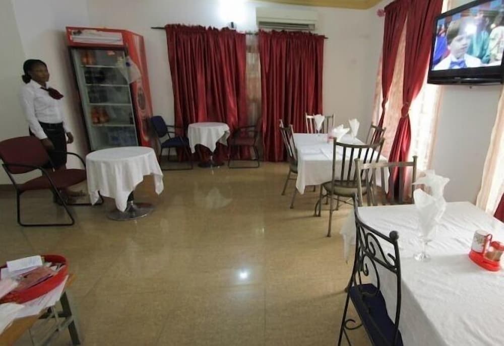 Jonsland Castle Hotels and Suites