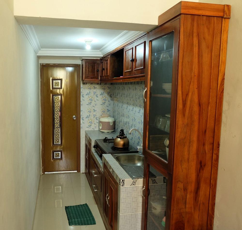 Simply Homy Guest House Unit UMY