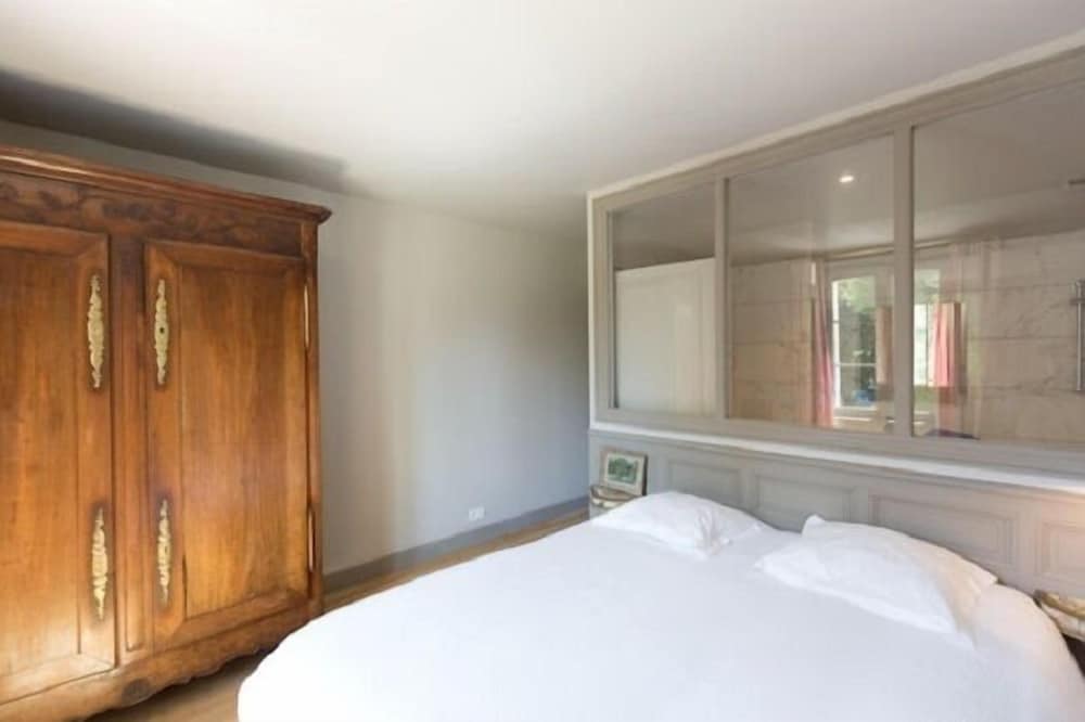 Chateau de Lourdes Cancale - St Malo