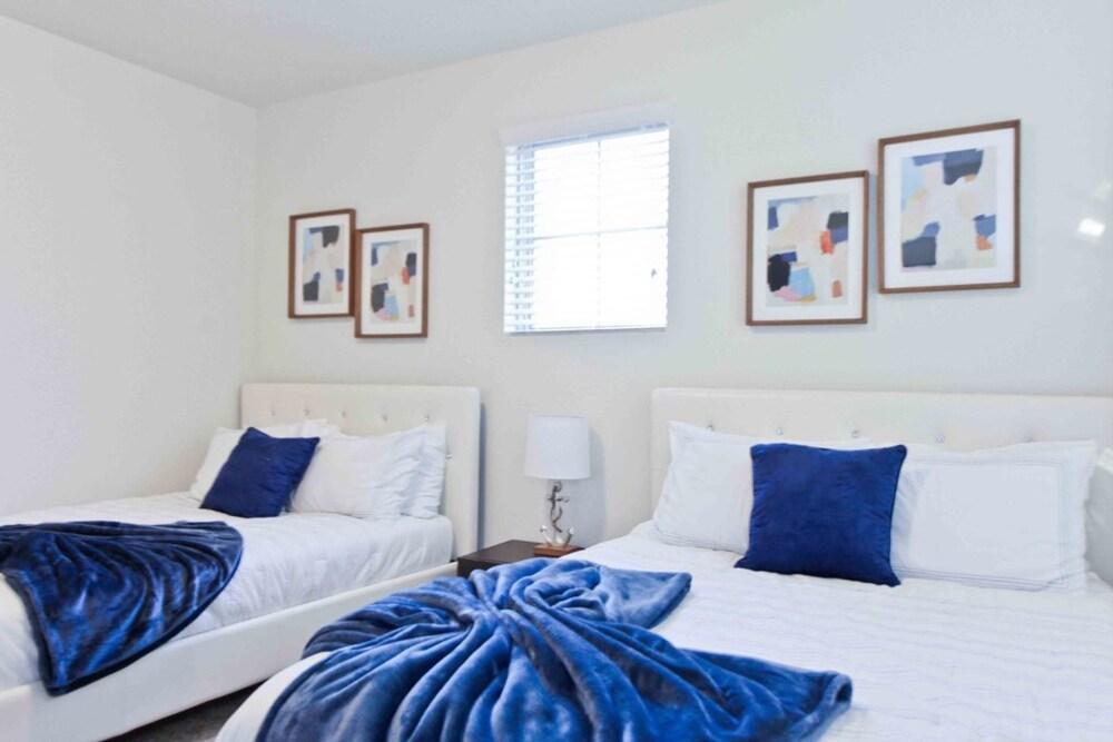 Windsor at Westside 9017