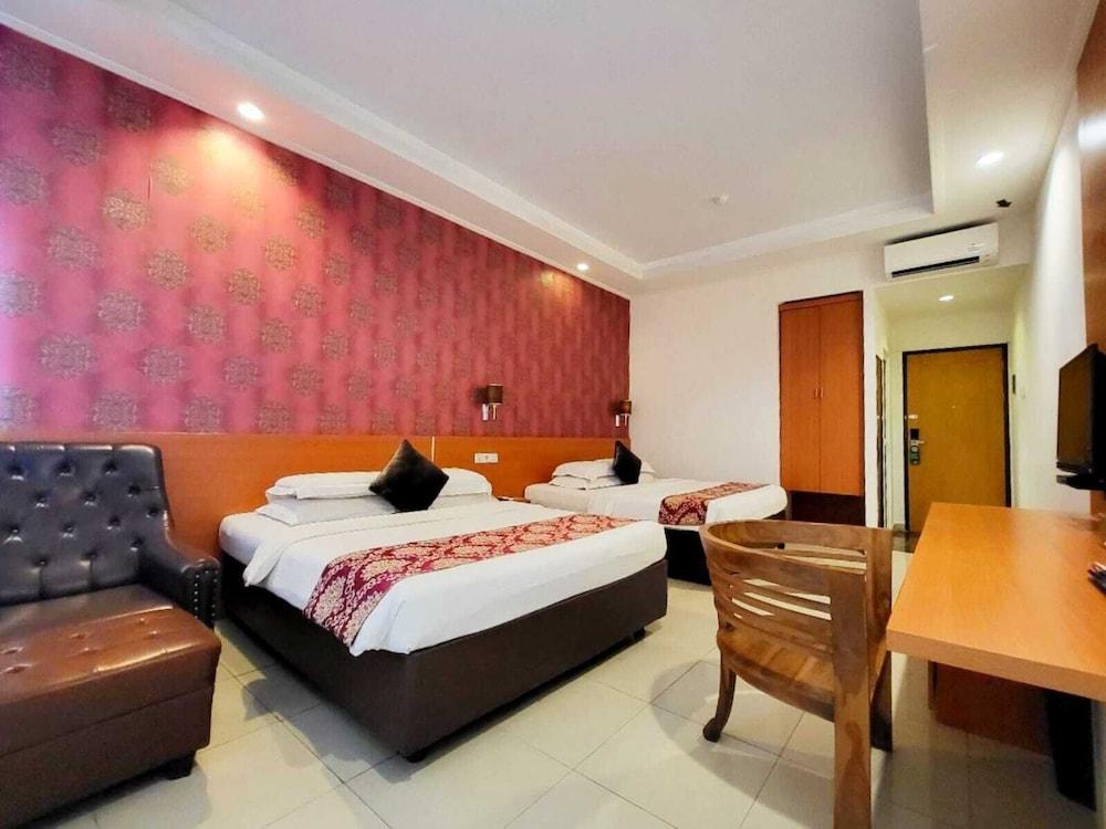 Marilyn Hotel Serpong