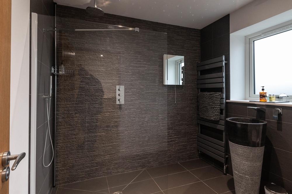 The Angus Suite @ Utopia