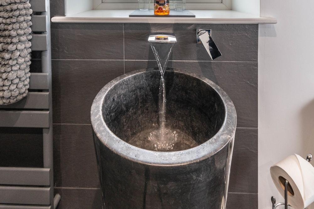 The Angus Suite @ Utopia