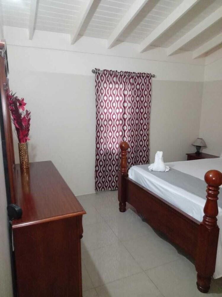 Paradise Escape Drax Hall Ocho Rios