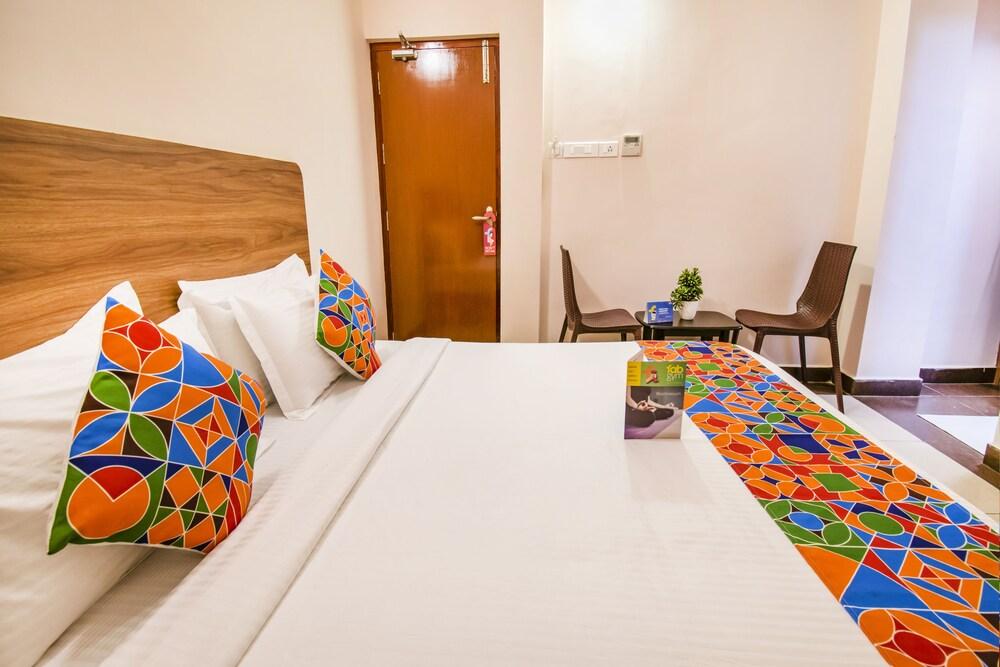 FabHotel Radha Residency
