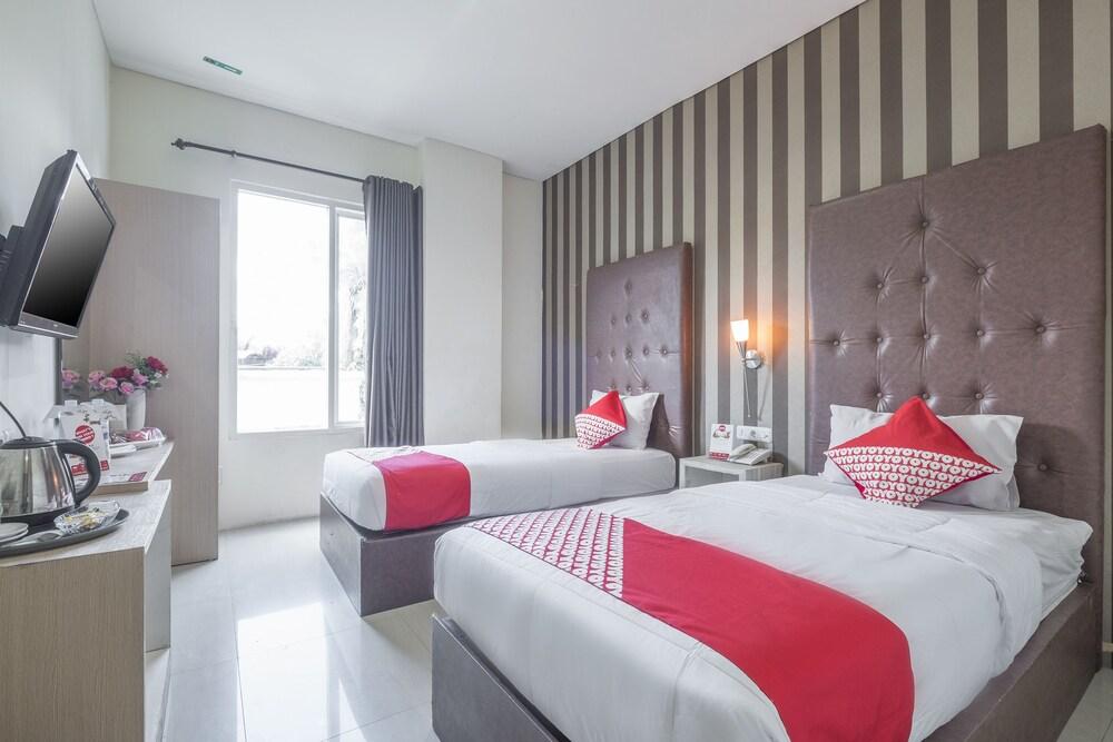 OYO 466 Gahara Hotel