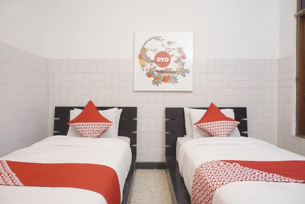 OYO 461 Hotel Madukoro