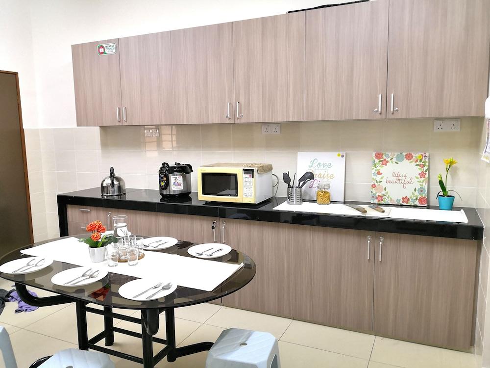 MUHOME Party Garden House