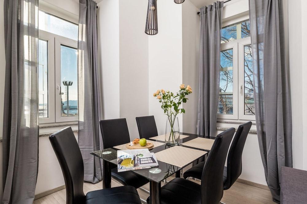 Apartments Molo Longo