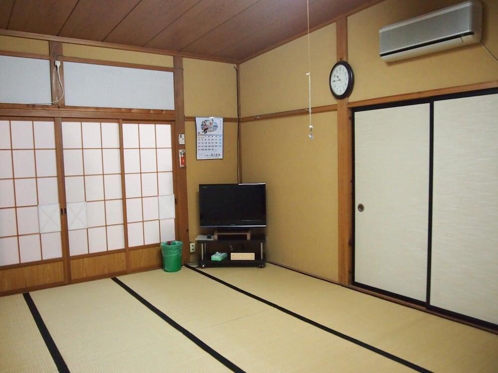 Shukubo Kanbayashi Katsukane