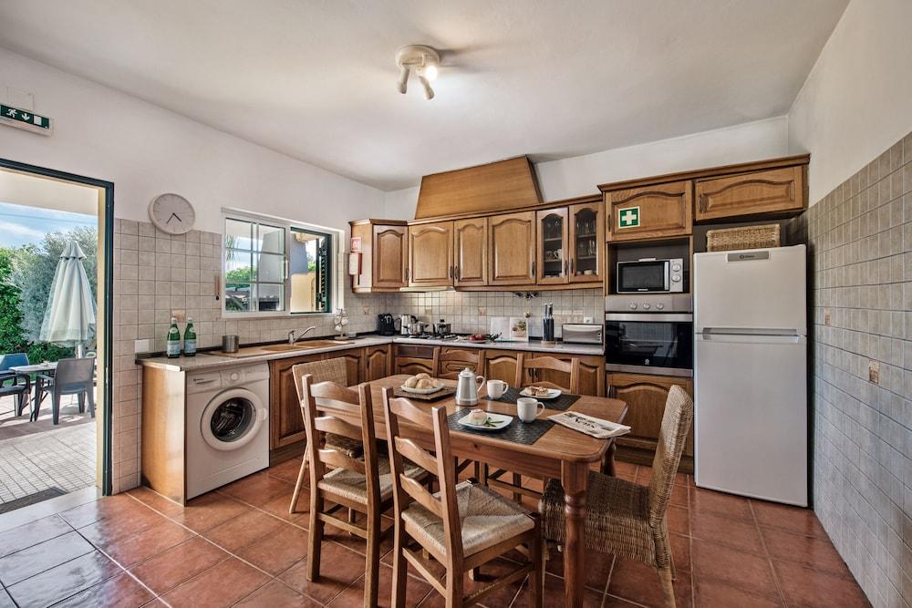 Rustic Villa With Pool Near Olhao