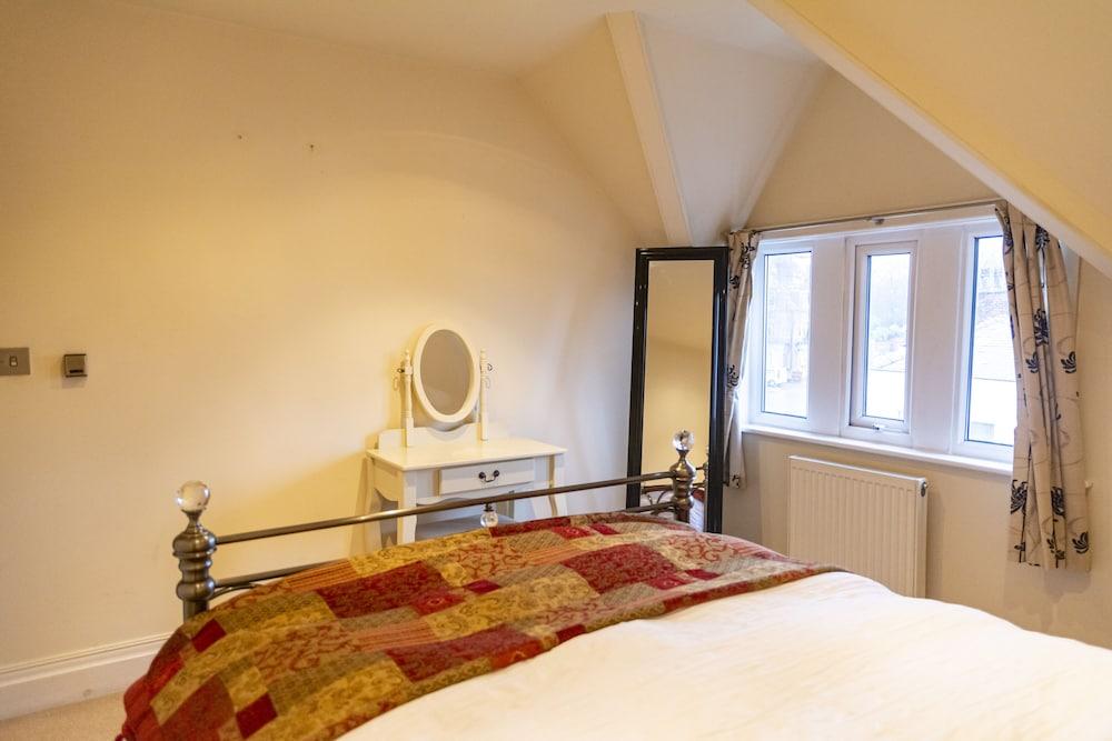 Luxury Apt No. 2 - One Bed Apartment