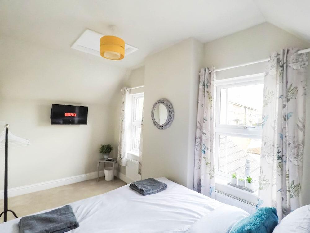 Central Stamford Townhouse