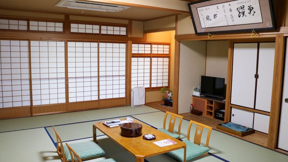 Sanbe Onsen Kokumin Shukusha Sanbesou