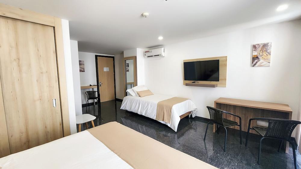 BE Suites Hotel Cali