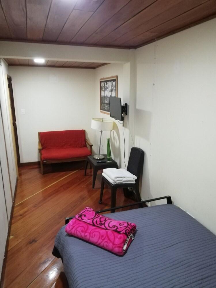 Hostal Apolo Manizales