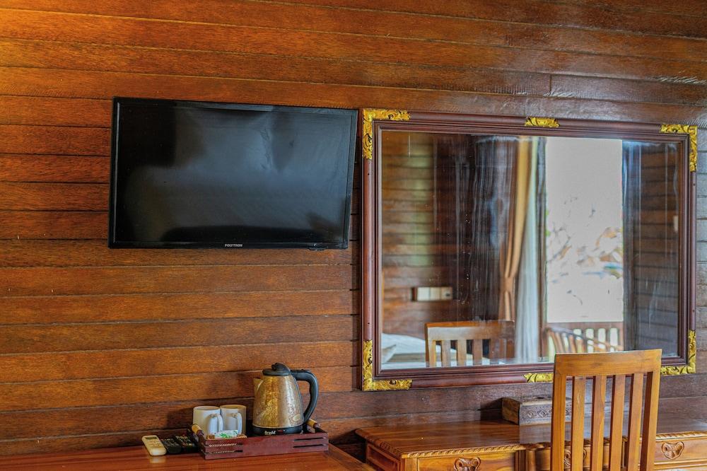 Rijet Villa Beach & Restaurant