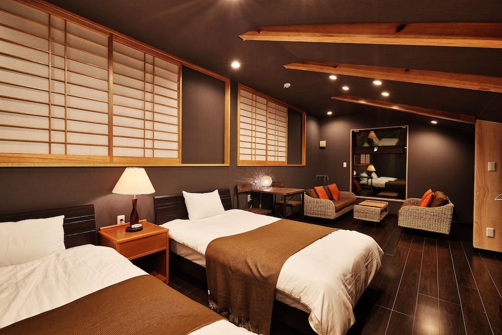 Churaya -Yaedake with Japanese Garden-