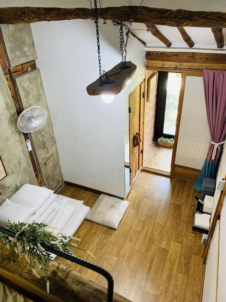 Jeonju Hanok Demisaem 1937