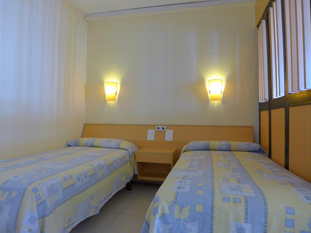 Apartamentos Alboran 24