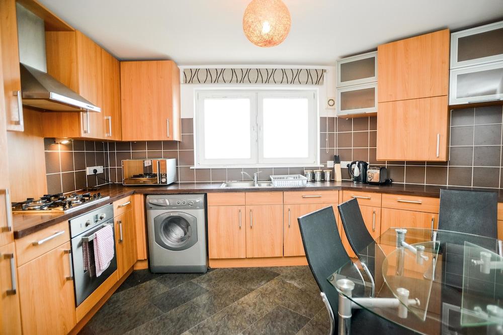 Beach Boulevard Apartment