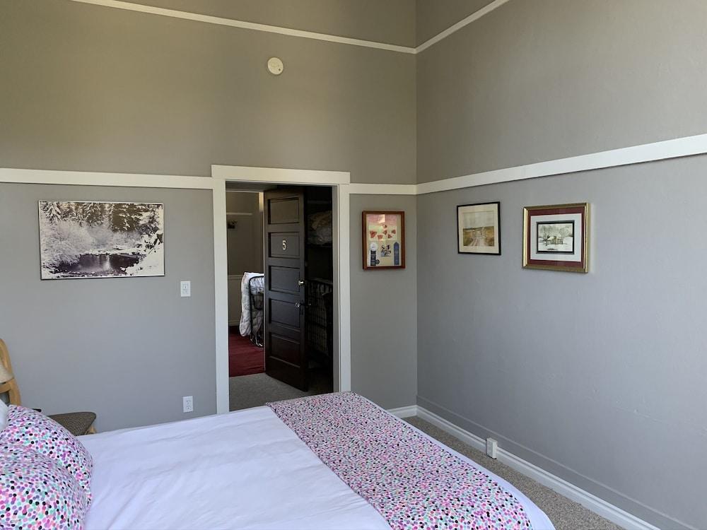 Northside School B&B