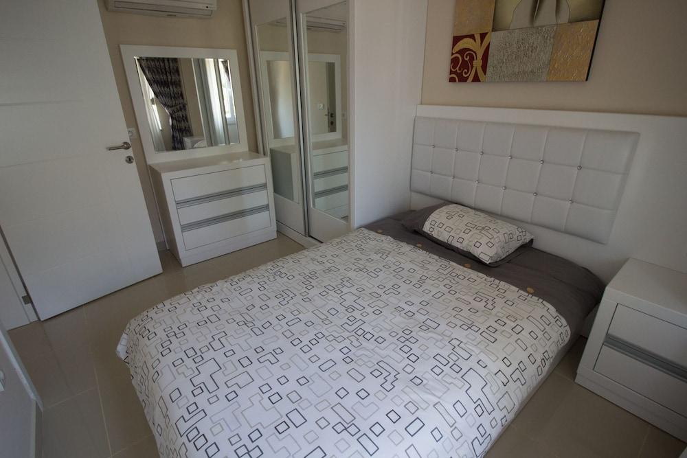 Golf Village Apartment 4