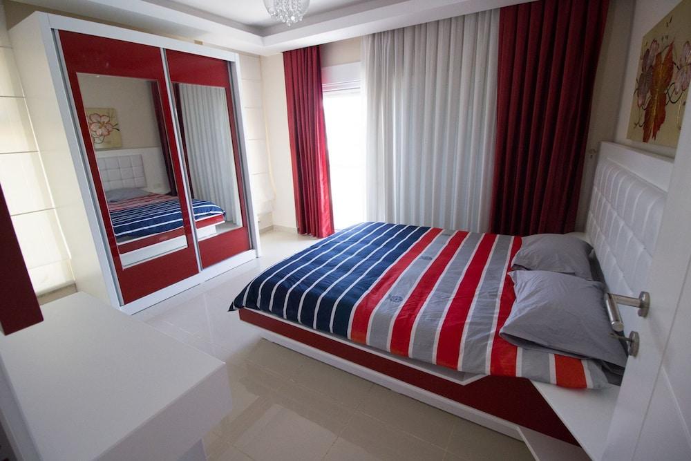 Golf Village Apartment 4