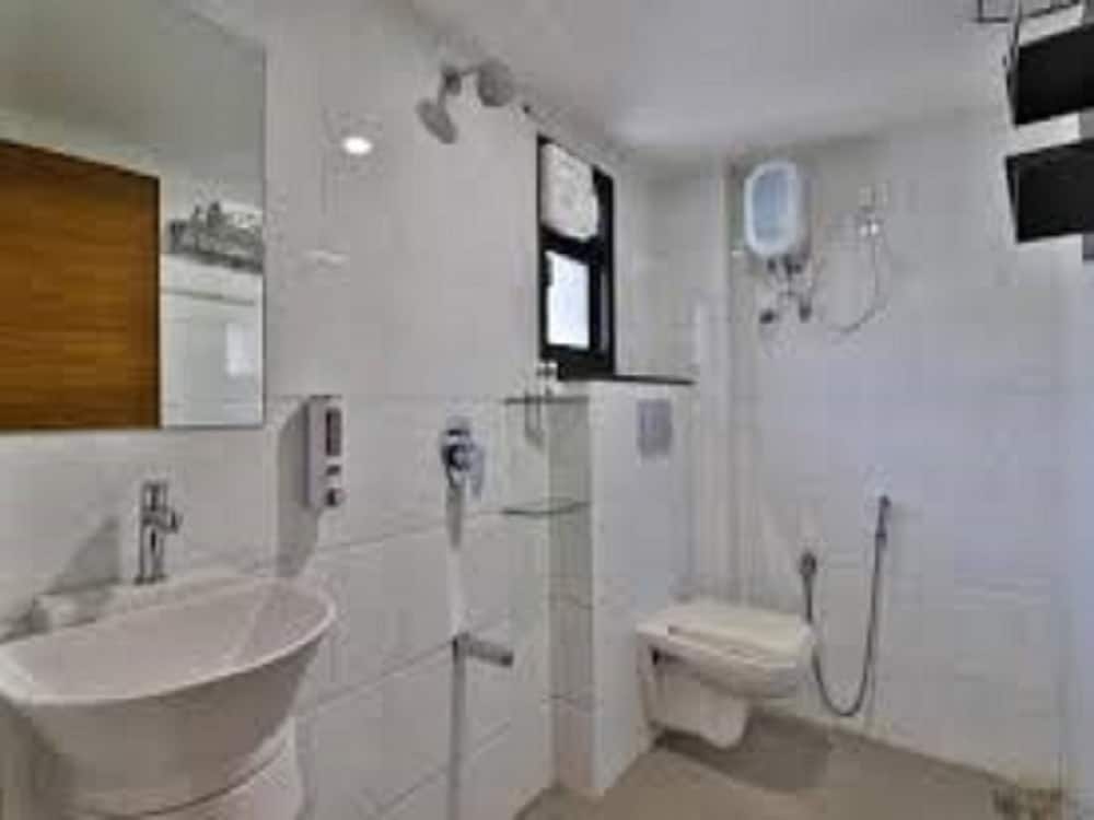 Hotel Grand Sahara Inn