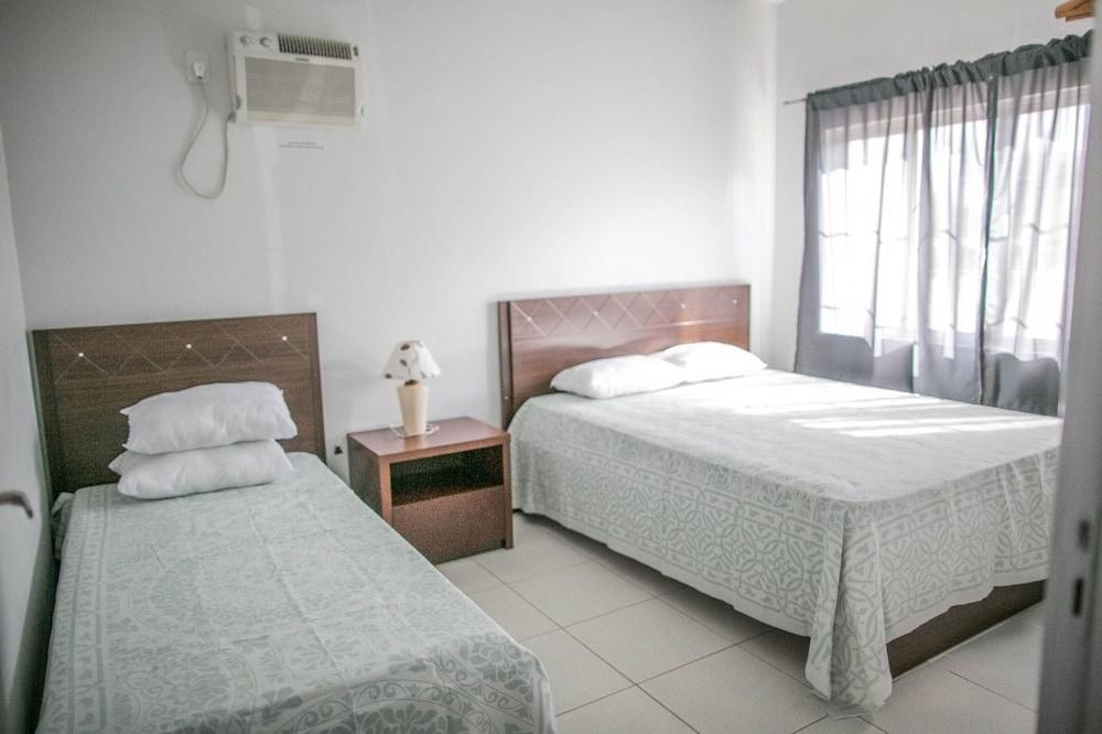 Sobrado 2 - Casa com piscina 10 pessoas