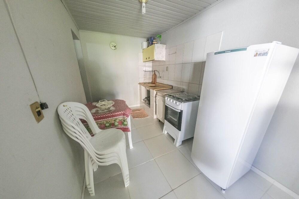 Kit 6 - Com piscina 4 pessoas