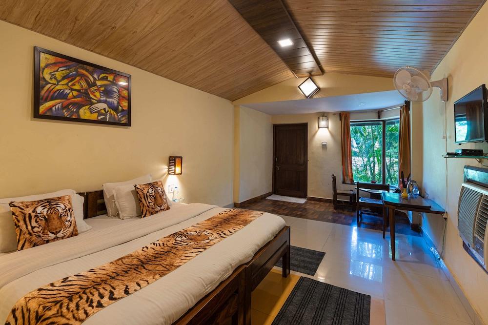 Corbett Wild Resort - A River Access Property