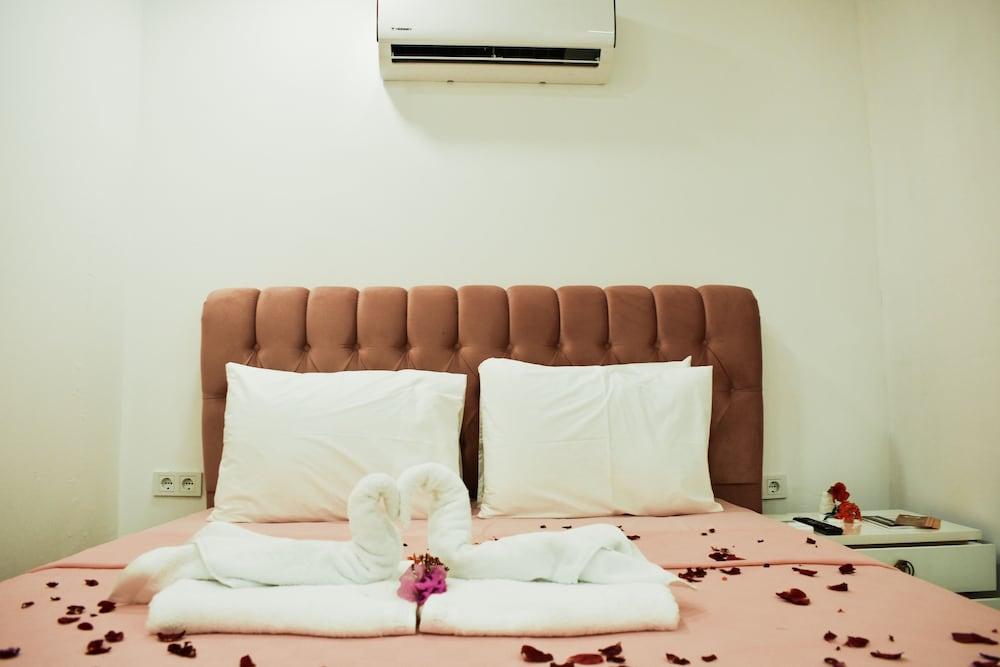 Alacati Butik Otelim