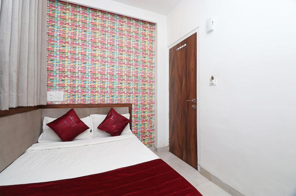 OYO 3612 Hotel Pandav Inn