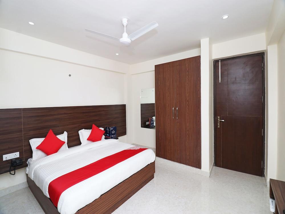 OYO 24514 Rvid Suites