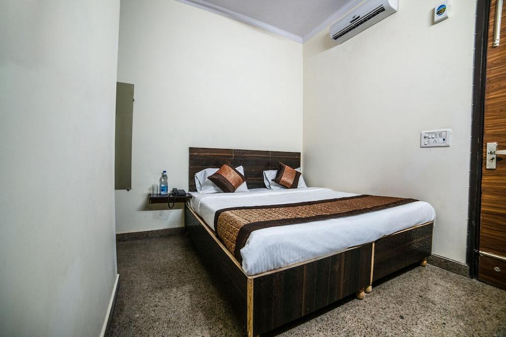 OYO 14388 UK Residency