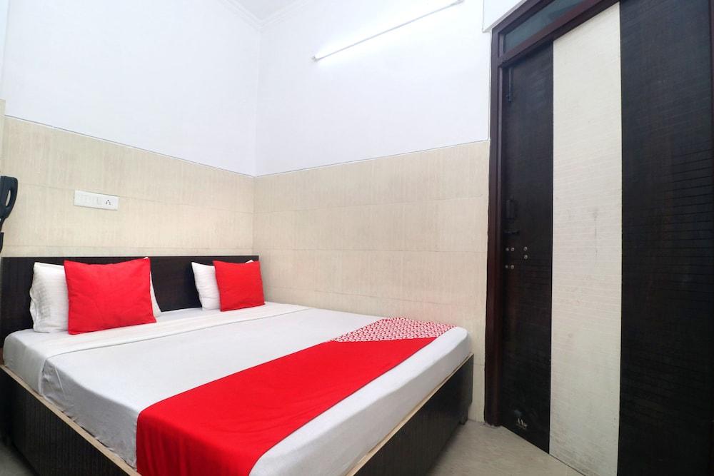 OYO 19318 Jn Residency