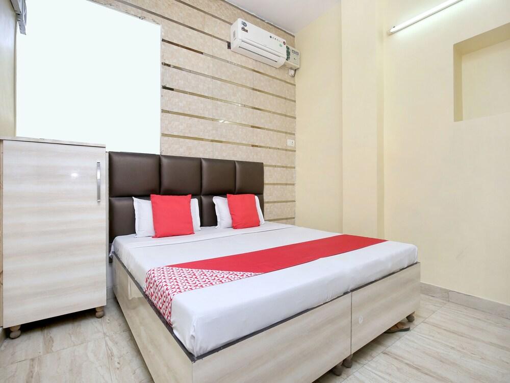 OYO 17330 Onkar Residency