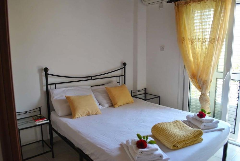 Villa Butterfly by Amy Villas