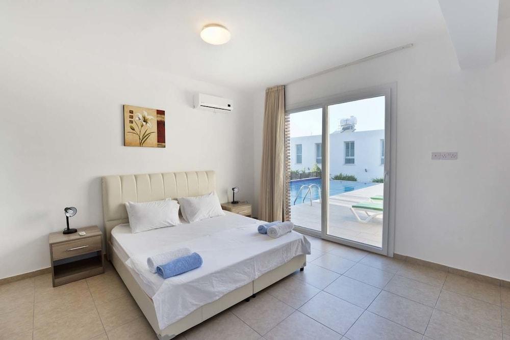 Villa Eden by Amy Villas