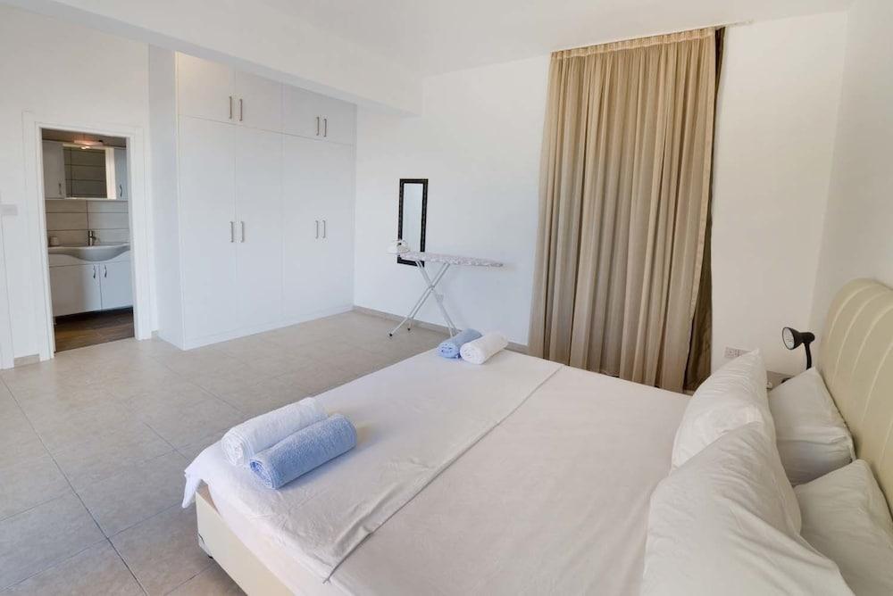 Villa Eden by Amy Villas