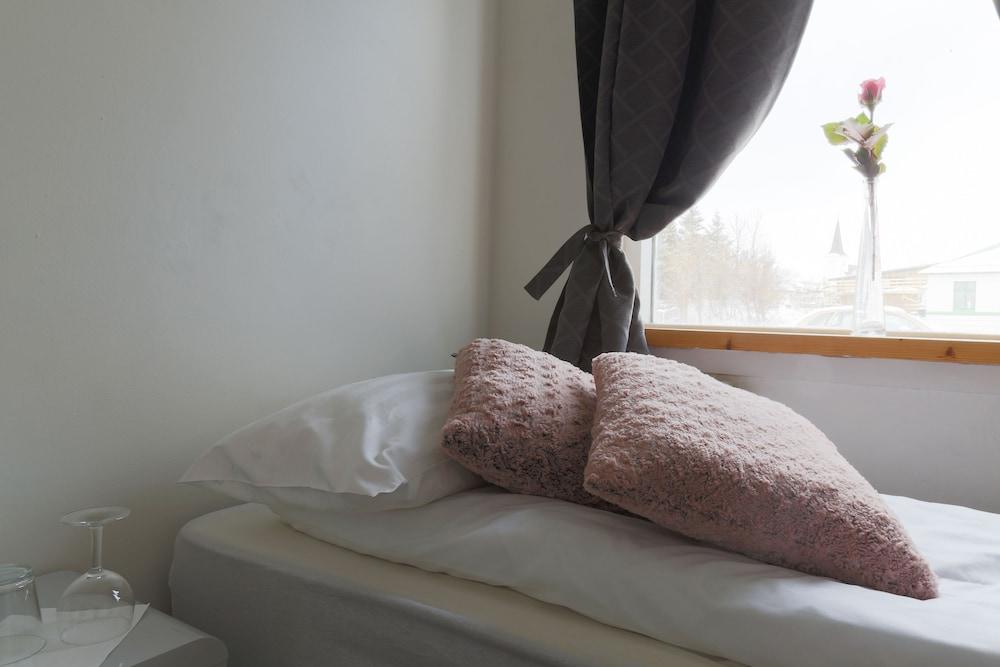 The Apartment - Öbbuhús