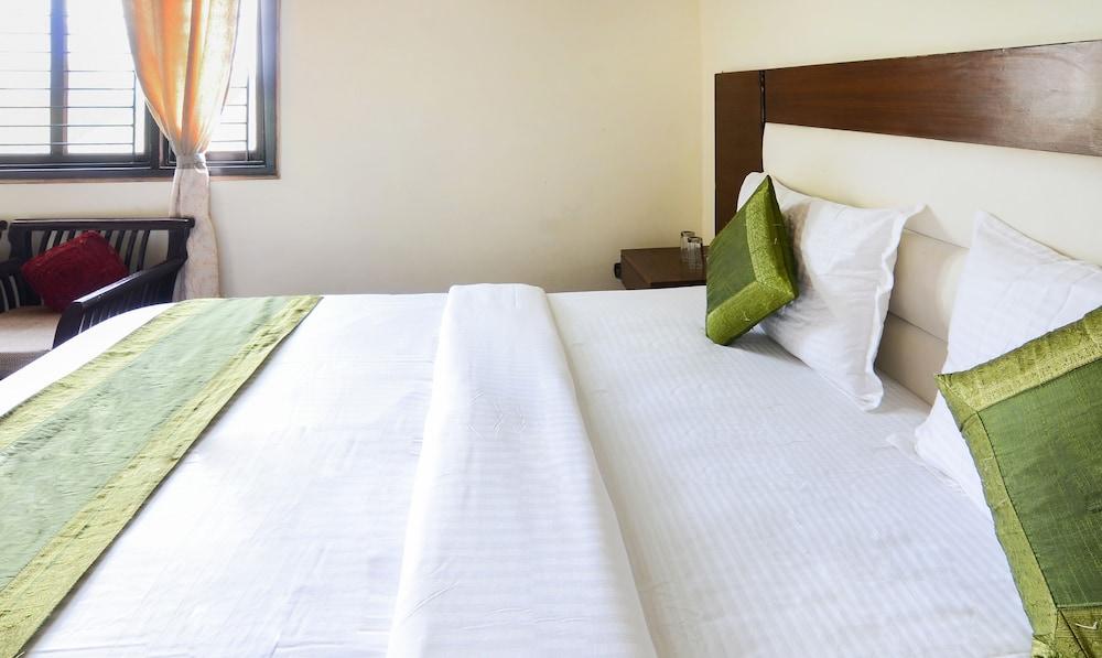 Treebo Trip Lorent Manor Annex