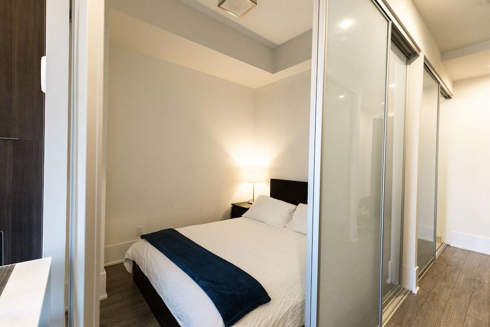 Atlas Suites Entertainment District