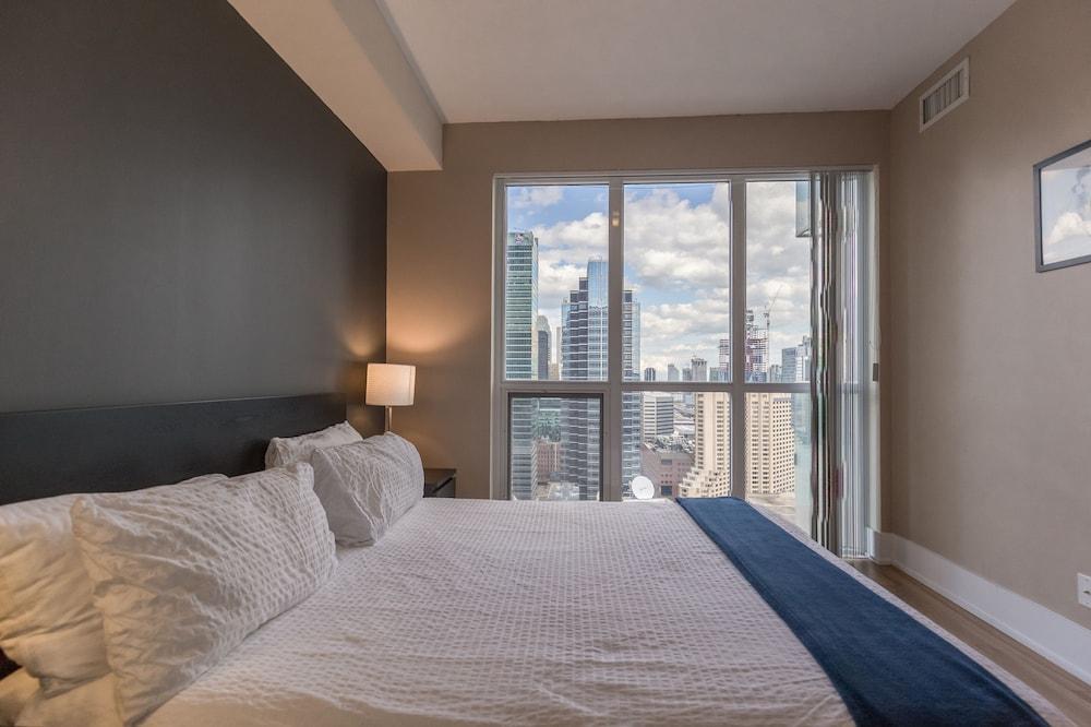 Atlas Suites Entertainment District