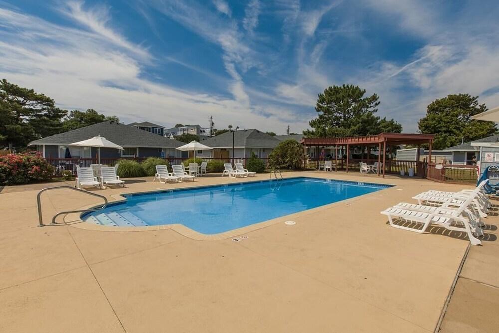 Mk56 13a 2 Bedroom Apts by RedAwning