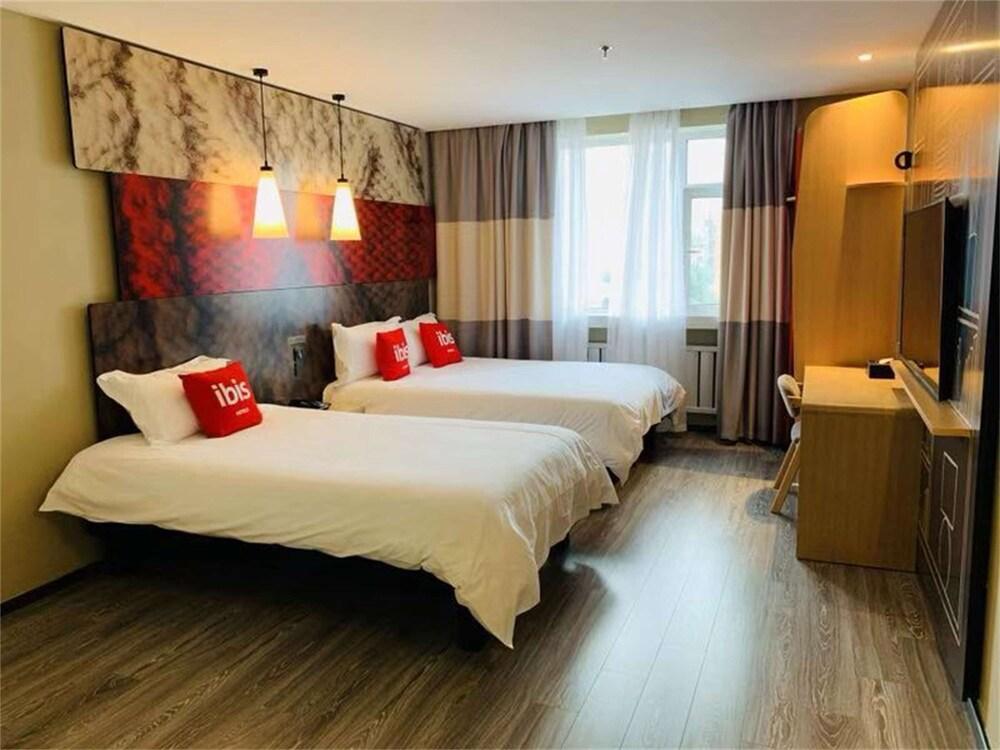 Ibis Jilin Beishan Park Hotel