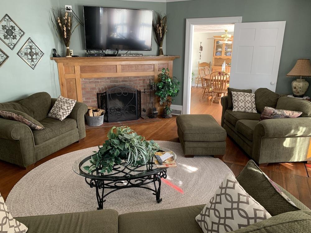 Centennial Inn Bed & Breakfast